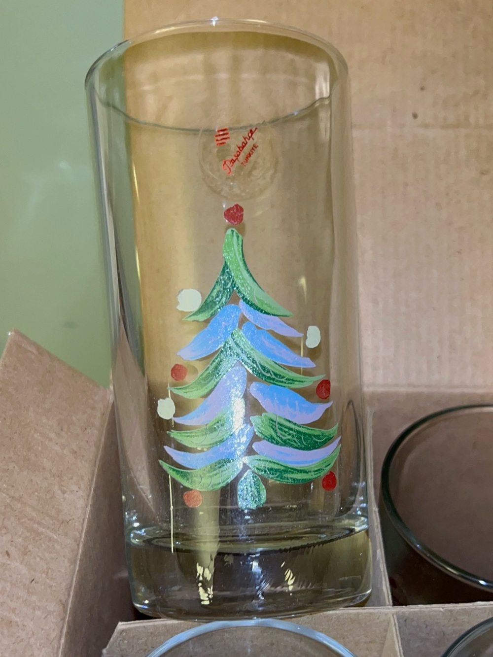 Nantucket Holiday themed highball/juice tumbler with hand-painted tree set of 4